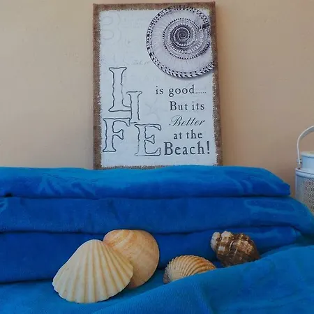 Messinia Upstairs * Foiníki