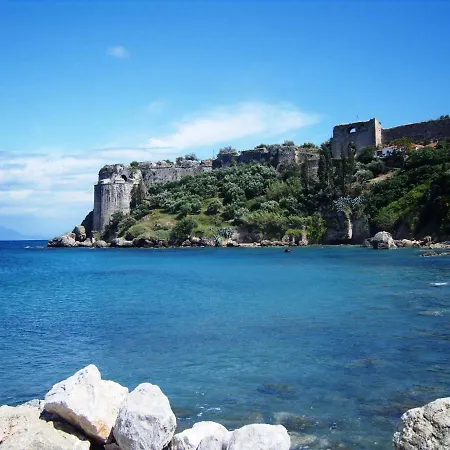 Messinia Upstairs * Foiníki