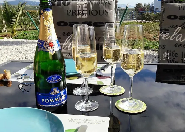 Messinia Upstairs Villa *