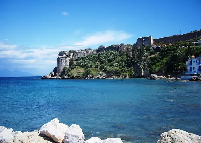 Messinia Upstairs * Foiniki