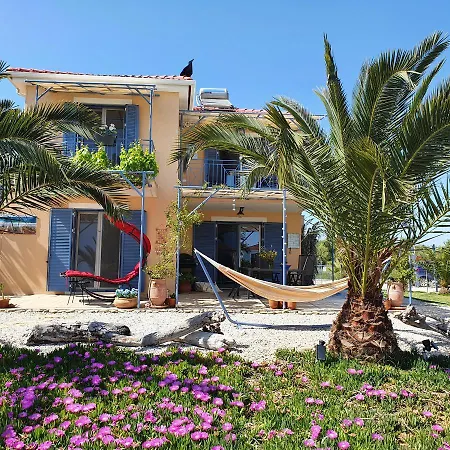 Messinia Upstairs ヴィラ Foiníki