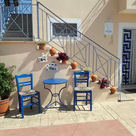 Messinia Upstairs * Foiníki