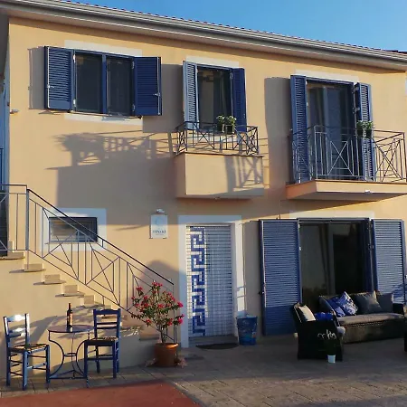 Messinia Upstairs * Foiníki